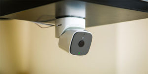 Why Should You Hire A Specialist For Getting A Garage Door Opener Hub?