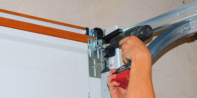 cable, roller, and hinge replacement - Supreme Garage Door Repair