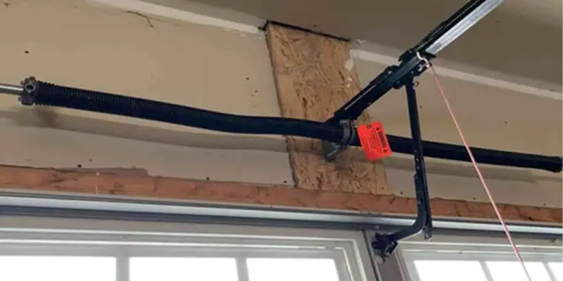 Which Garage Door Opener Is Better for Texas Homes